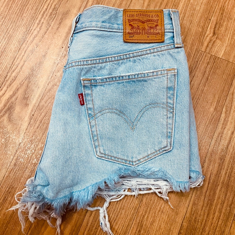 Levis highwaisted